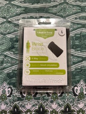Back on Track Wrist Brace (Large)